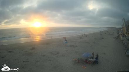 17th St. Del Mar Beach - 4K NW View Live Cam - Jul 4, 2026, 7:52pm PDT