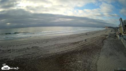 17th St. Del Mar Beach - 4K NW View Live Cam - May 7, 2026, 6:14pm PDT