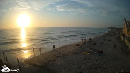 17th St. Del Mar Beach - 4K NW View Live Cam - Aug 9, 2026, 7:12pm PDT