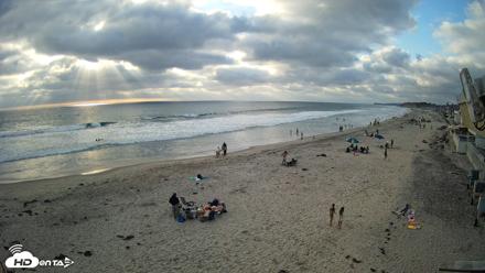 17th St. Del Mar Beach - 4K NW View Live Cam - May 23, 2026, 6:37pm PDT