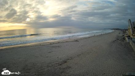 17th St. Del Mar Beach - 4K NW View Live Cam - May 12, 2026, 7:10pm PDT