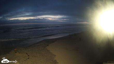 17th St. Del Mar Beach - 4K NW View Live Cam - May 30, 2026, 8:24pm PDT
