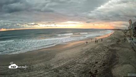 17th St. Del Mar Beach - 4K NW View Live Cam - Oct 23, 2026, 6:02pm PDT