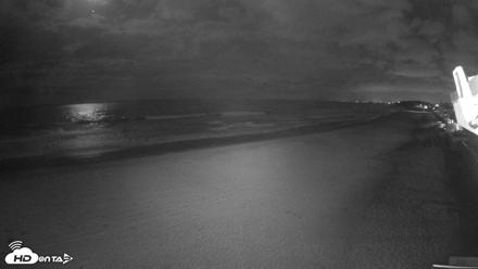 17th St. Del Mar Beach - 4K NW View Live Cam - Apr 22, 2026, 11:33pm PDT