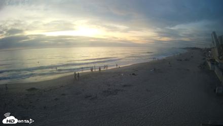 17th St. Del Mar Beach - 4K NW View Live Cam - Aug 21, 2026, 7:45pm PDT