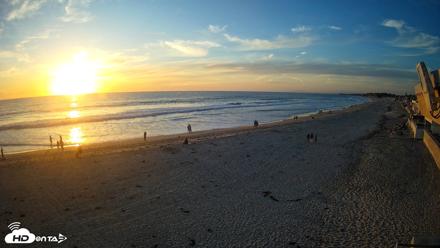 17th St. Del Mar Beach - 4K NW View Live Cam - Apr 23, 2026, 7:15pm PDT