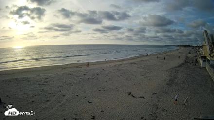 17th St. Del Mar Beach - 4K NW View Live Cam - Apr 20, 2026, 6:15pm PDT