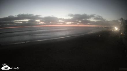 17th St. Del Mar Beach - 4K NW View Live Cam - Jun 20, 2026, 8:42pm PDT
