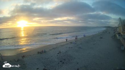 17th St. Del Mar Beach - 4K NW View Live Cam - Aug 11, 2026, 7:16pm PDT