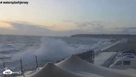 St. Quens Bay Jersey Island Live Webcam - Aug 30, 2026, 8:05pm BST