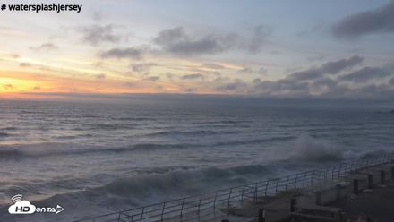 St. Quens Bay Jersey Island Live Webcam - Sep 13, 2026, 7:30pm BST