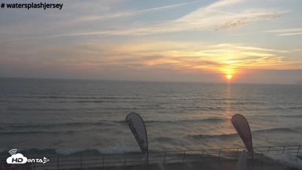 St. Quens Bay Jersey Island Live Webcam - Aug 16, 2026, 8:12pm BST