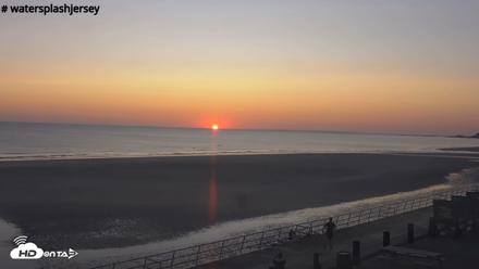 St. Quens Bay Jersey Island Live Webcam - Jul 20, 2026, 9:03pm BST