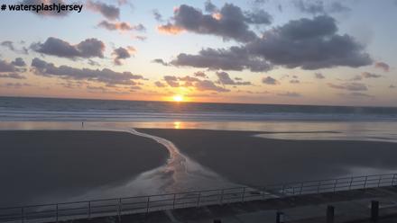 St. Quens Bay Jersey Island Live Webcam - Mar 28, 2026, 6:28pm GMT