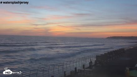 St. Quens Bay Jersey Island Live Webcam - Jul 2, 2026, 9:37pm BST