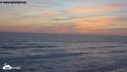 St. Quens Bay Jersey Island Live Webcam - Jul 2, 2026, 9:36pm BST