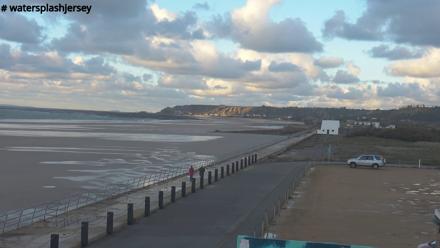 St. Quens Bay Jersey Island Live Webcam - Nov 25, 2025, 3:33pm GMT
