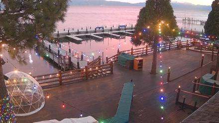 Sunnyside Resort West Shore Tahoe Live Webcam - Dec 18, 2025, 4:57pm PST