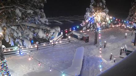 Sunnyside Resort West Shore Tahoe Live Webcam - Dec 26, 2025, 7:12pm PST