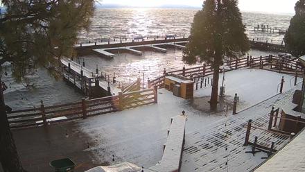 Sunnyside Resort West Shore Tahoe Live Webcam - Nov 18, 2025, 7:21am PST