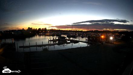 Point Roberts Marina NW Live Webcam - Aug 31, 2026, 8:41pm PDT