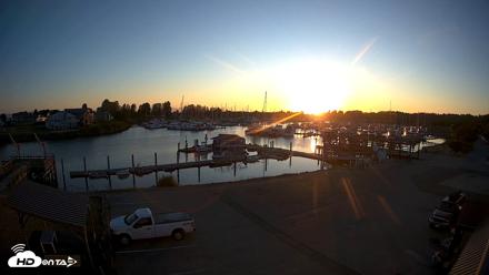 Point Roberts Marina NW Live Webcam - Aug 8, 2026, 8:24pm PDT