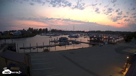 Point Roberts Marina NW Live Webcam - Aug 25, 2026, 8:34pm PDT