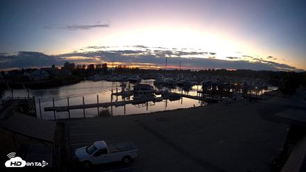 Point Roberts Marina NW Live Webcam - Sep 6, 2026, 8:04pm PDT