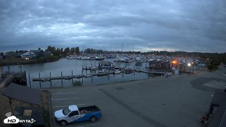 Point Roberts Marina NW Live Webcam - Sep 14, 2026, 7:51pm PDT