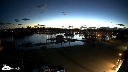 Point Roberts Marina NW Live Webcam - Aug 27, 2026, 8:55pm PDT