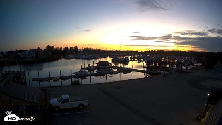 Point Roberts Marina NW Live Webcam - Aug 9, 2026, 9:03pm PDT