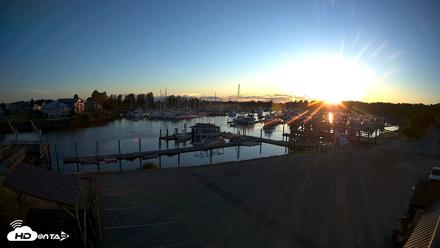 Point Roberts Marina NW Live Webcam - Jun 11, 2026, 8:55pm PDT