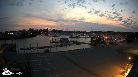 Point Roberts Marina NW Live Webcam - Aug 25, 2026, 8:44pm PDT