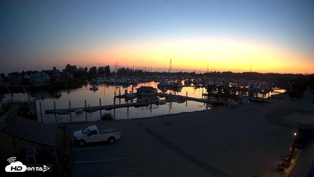 Point Roberts Marina NW Live Webcam - Aug 6, 2026, 9:10pm PDT
