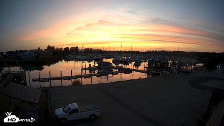 Point Roberts Marina NW Live Webcam - Sep 8, 2026, 7:52pm PDT