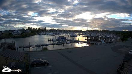 Point Roberts Marina NW Live Webcam - Aug 1, 2026, 7:56pm PDT