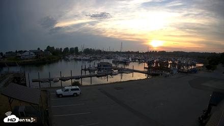 Point Roberts Marina NW Live Webcam - Jul 22, 2026, 8:36pm PDT