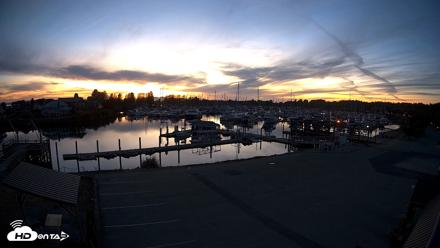 Point Roberts Marina NW Live Webcam - Sep 26, 2026, 7:27pm PDT