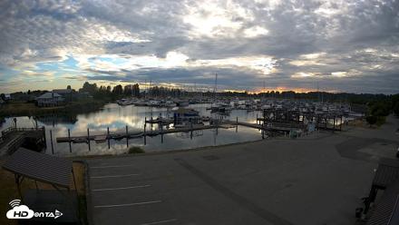 Point Roberts Marina NW Live Webcam - Jun 15, 2026, 8:13pm PDT