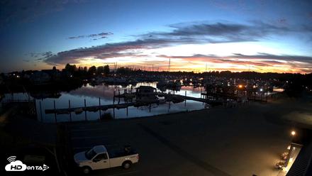 Point Roberts Marina NW Live Webcam - Aug 19, 2026, 9:04pm PDT