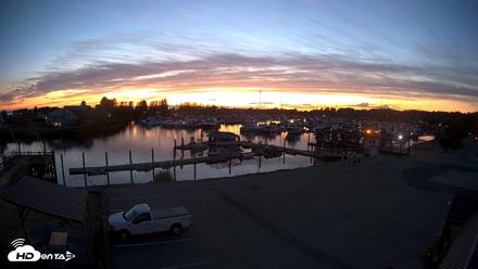 Point Roberts Marina NW Live Webcam - Sep 21, 2026, 7:42pm PDT