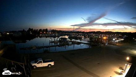 Point Roberts Marina NW Live Webcam - Aug 7, 2026, 9:39pm PDT