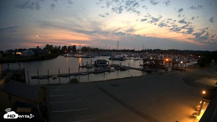Point Roberts Marina NW Live Webcam - Aug 25, 2026, 8:44pm PDT