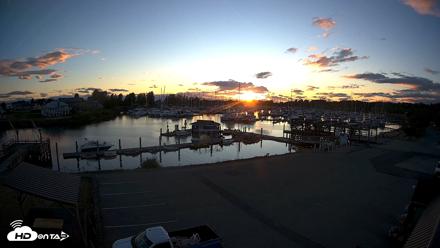 Point Roberts Marina NW Live Webcam - Aug 27, 2026, 7:56pm PDT