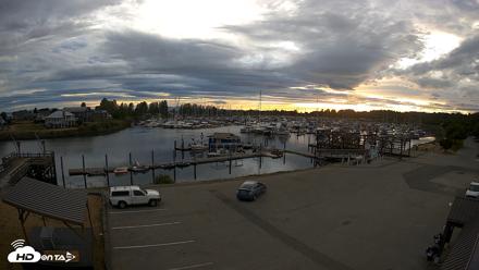 Point Roberts Marina NW Live Webcam - Jul 10, 2026, 8:33pm PDT