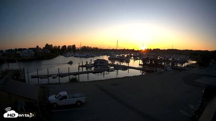 Point Roberts Marina NW Live Webcam - Aug 8, 2026, 8:34pm PDT