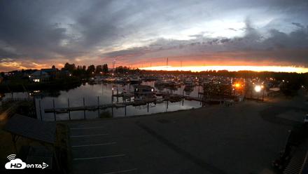 Point Roberts Marina NW Live Webcam - Sep 9, 2026, 8:16pm PDT