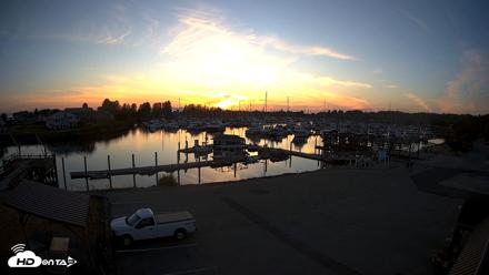 Point Roberts Marina NW Live Webcam - Sep 18, 2026, 7:18pm PDT