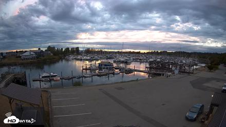 Point Roberts Marina NW Live Webcam - Aug 28, 2026, 8:05pm PDT