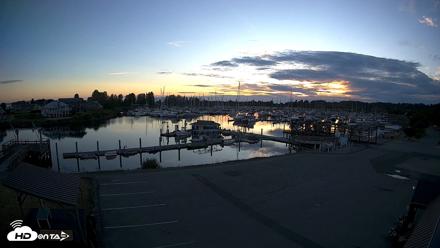 Point Roberts Marina NW Live Webcam - Jul 30, 2026, 8:42pm PDT